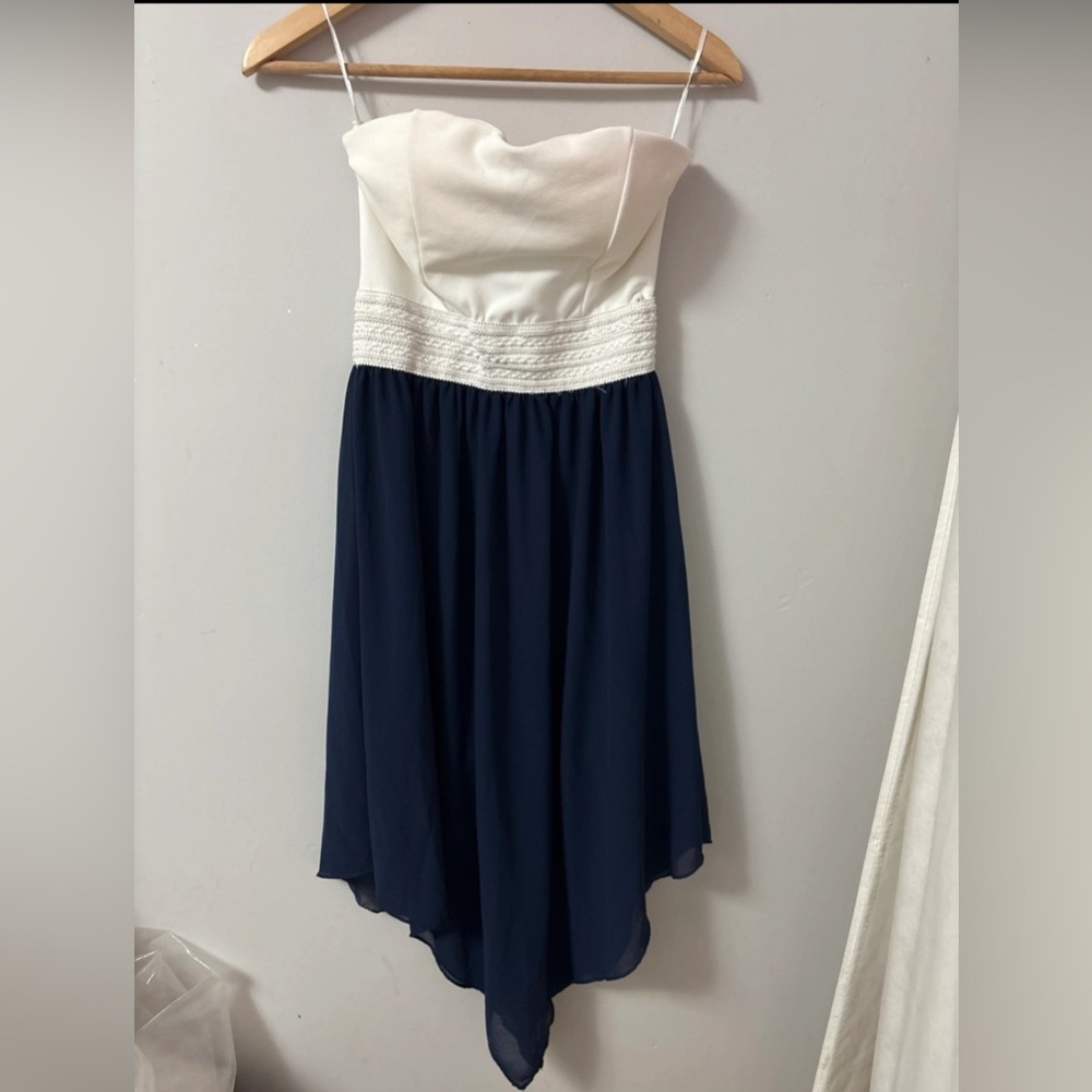 Streetwear Society Strapless White and Navy Dress